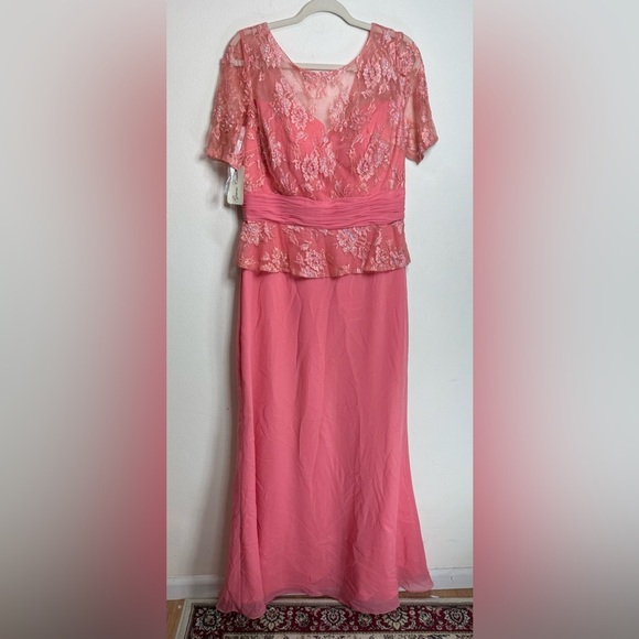 (T4)Serena London chiffon dress in coral with beaded lace and sequin embroide 14 - Picture 3 of 14